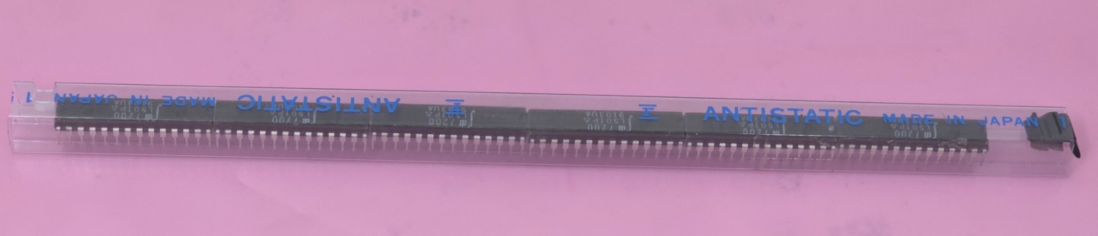 (Lot of 6) IDT IDT7200L50TP FIFO 256X9 50ns Asynchronous CMOS PDIP28