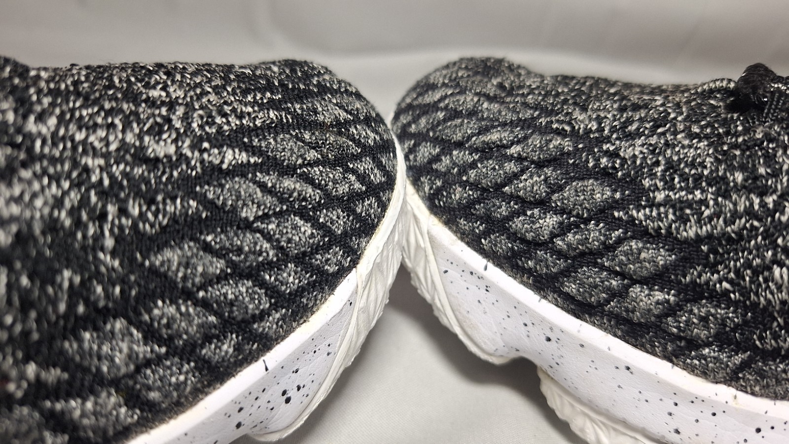 Size 10.5 - Nike LeBron 15 Ashes - 897648-002