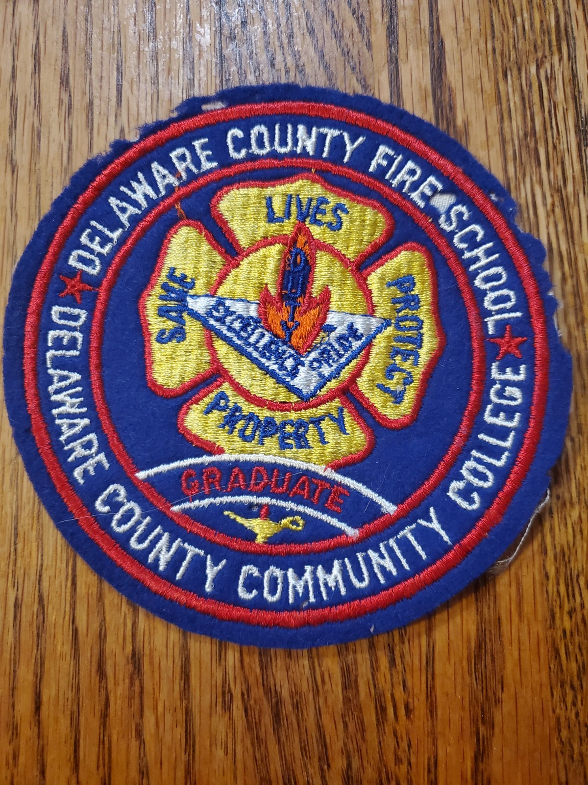 Vintage Delaware County Community College Fire School Graduate felt patch
