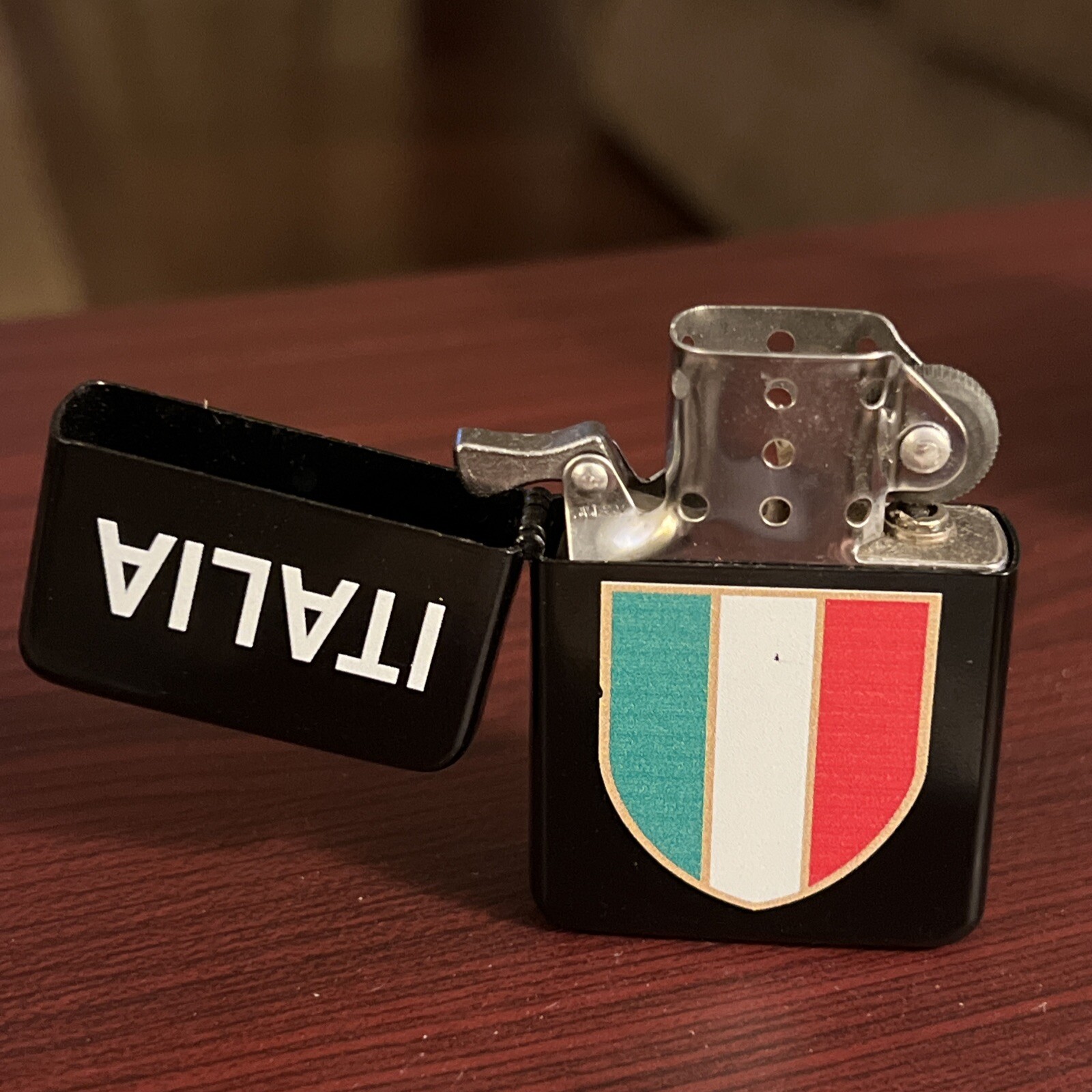 Italia Brand New Atomic Lighter