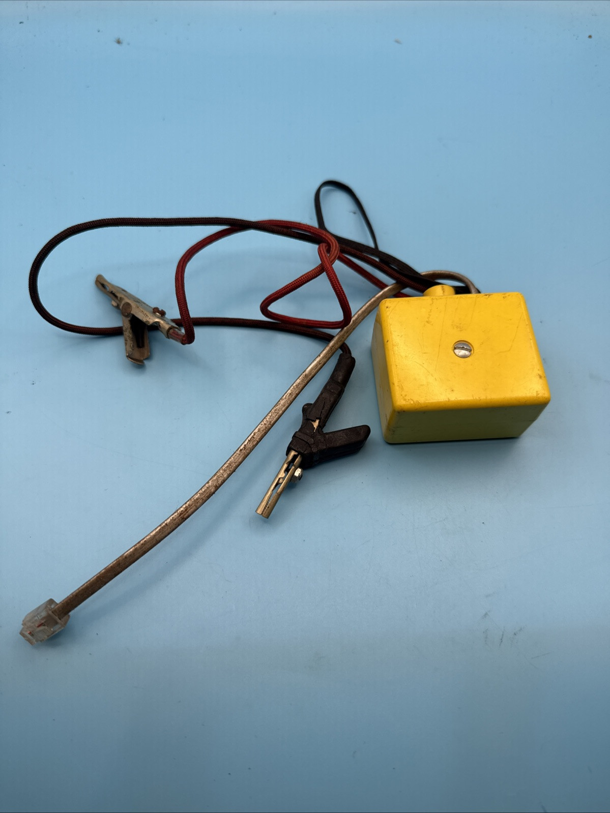 USED Aines 140A Tone Generator / Tone Continuity cable tester