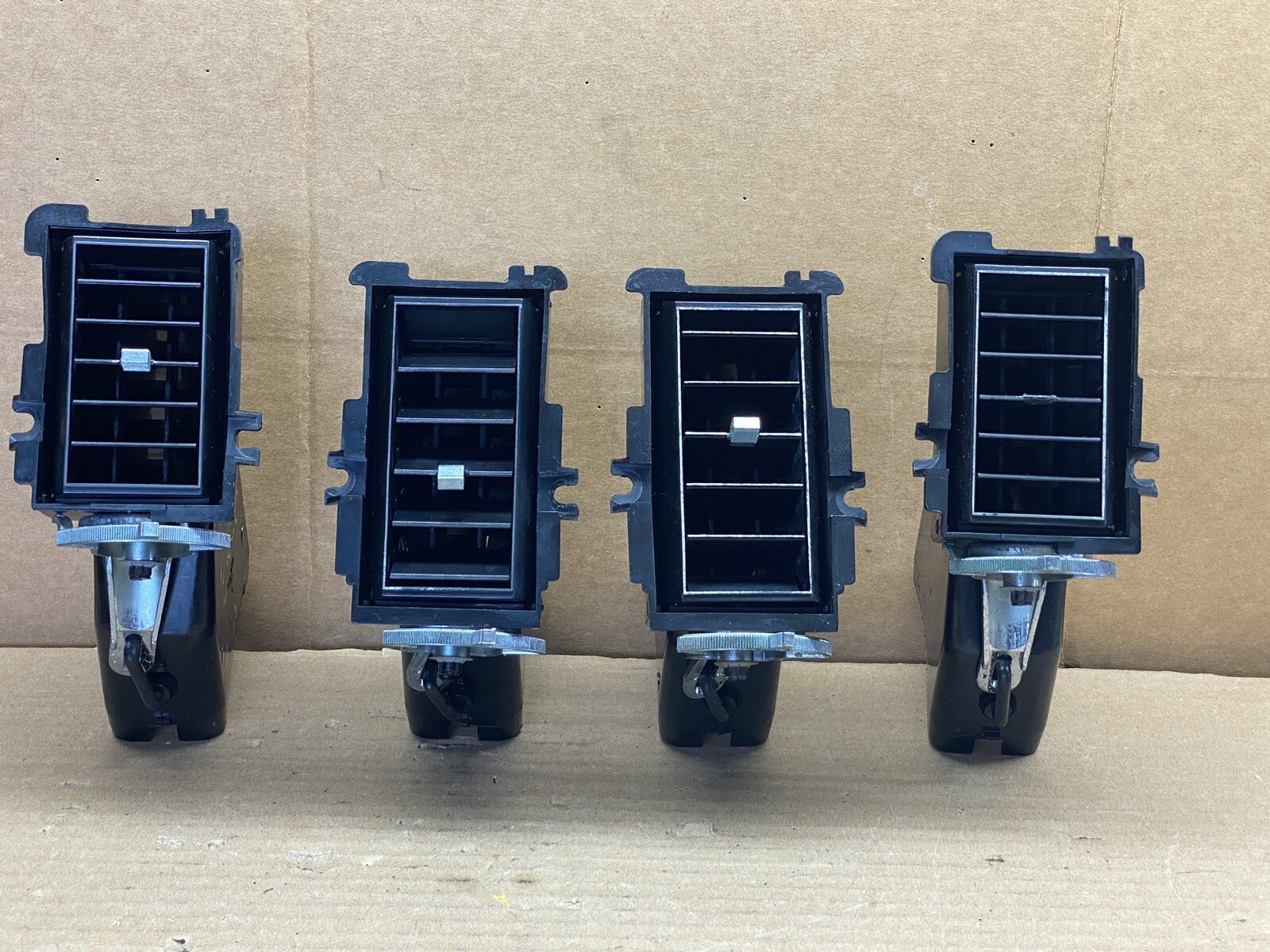 1989 BUICK ELECTRA DASH AC HEATER VENTS USED SET OF 4
