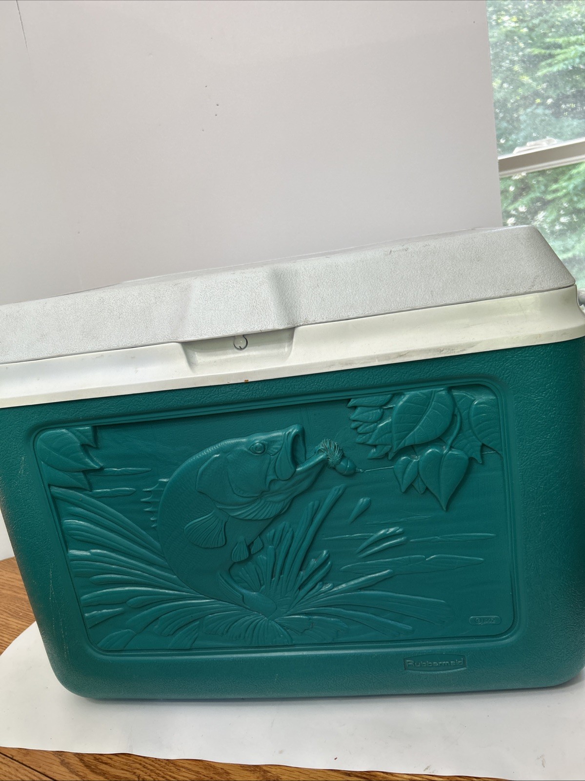 Rubbermaid Large Green Cooler Bass Fishing Scene Model #1943 USA 1992 Vtg USA