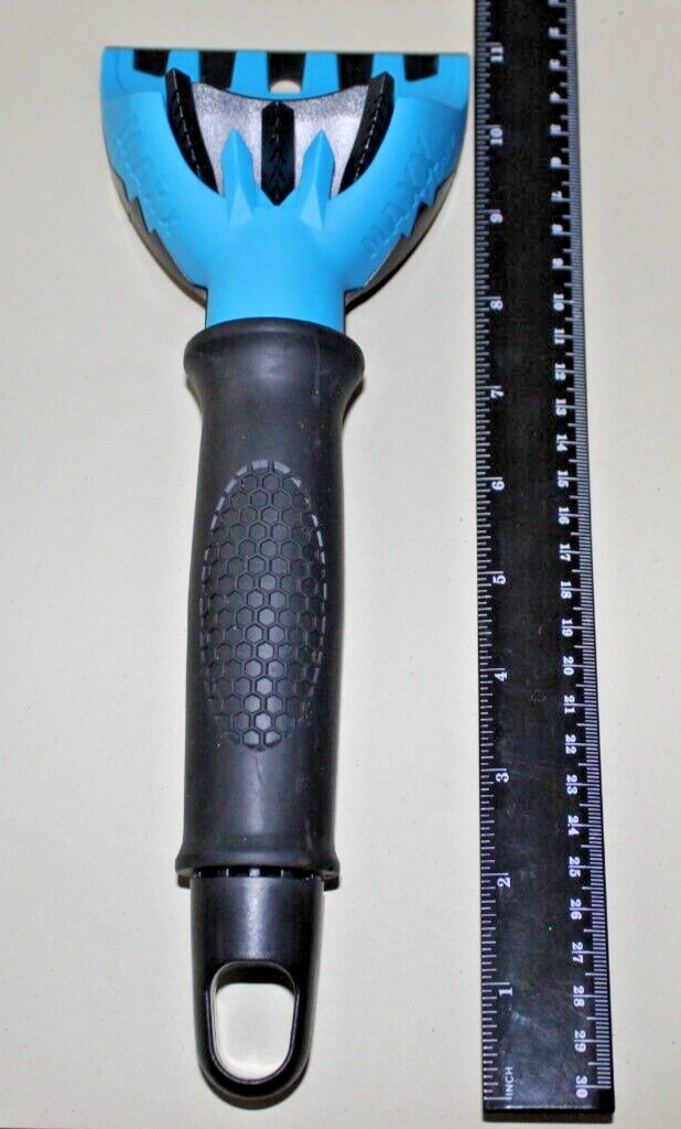 Ice Scraper & Crusher Tool Windshield For Ice & Snow Removal  Anti-Scratch Blue