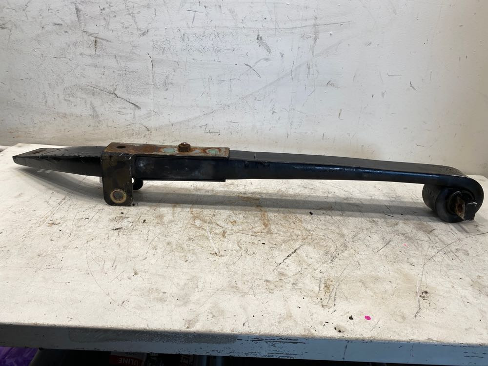 2017 Freightliner Cascadia Leaf Spring A1616413000 (632-14807)