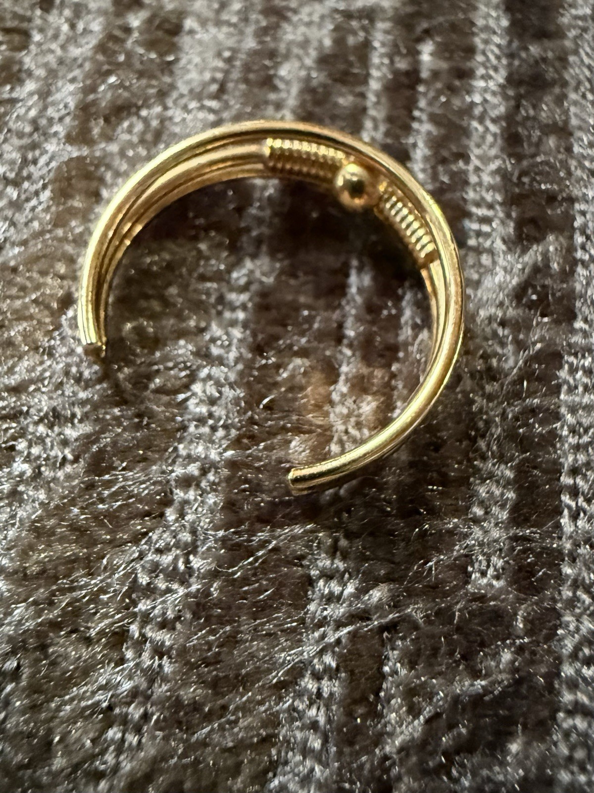 Gold tone metal Toe Ring