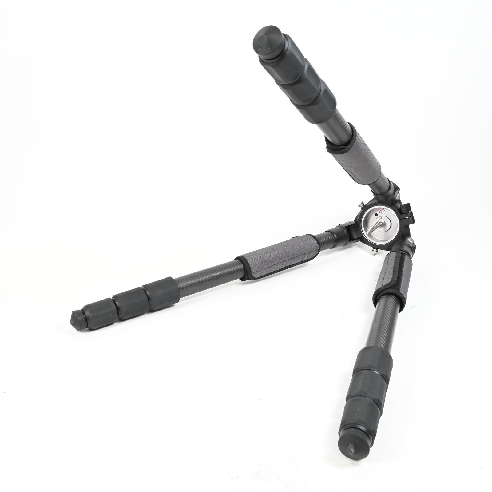 Induro GIT404XL Grand Series 4 Stealth Carbon Fiber Tripod *Read #598
