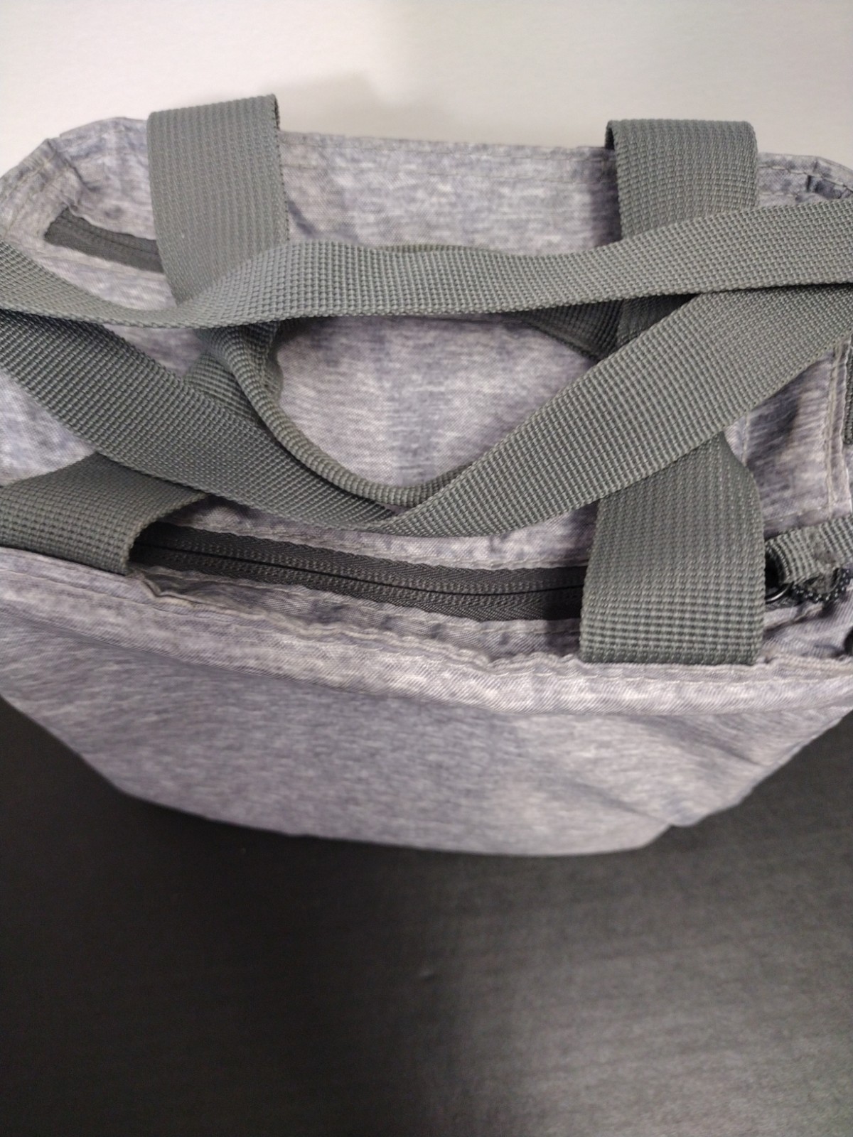 Igloo Cooler Bag Small Clean Good Zippers