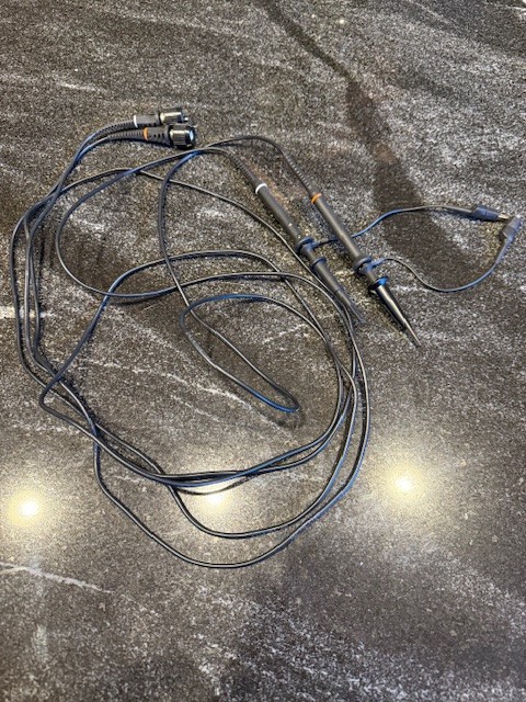 Tektronix oscilloscope probes