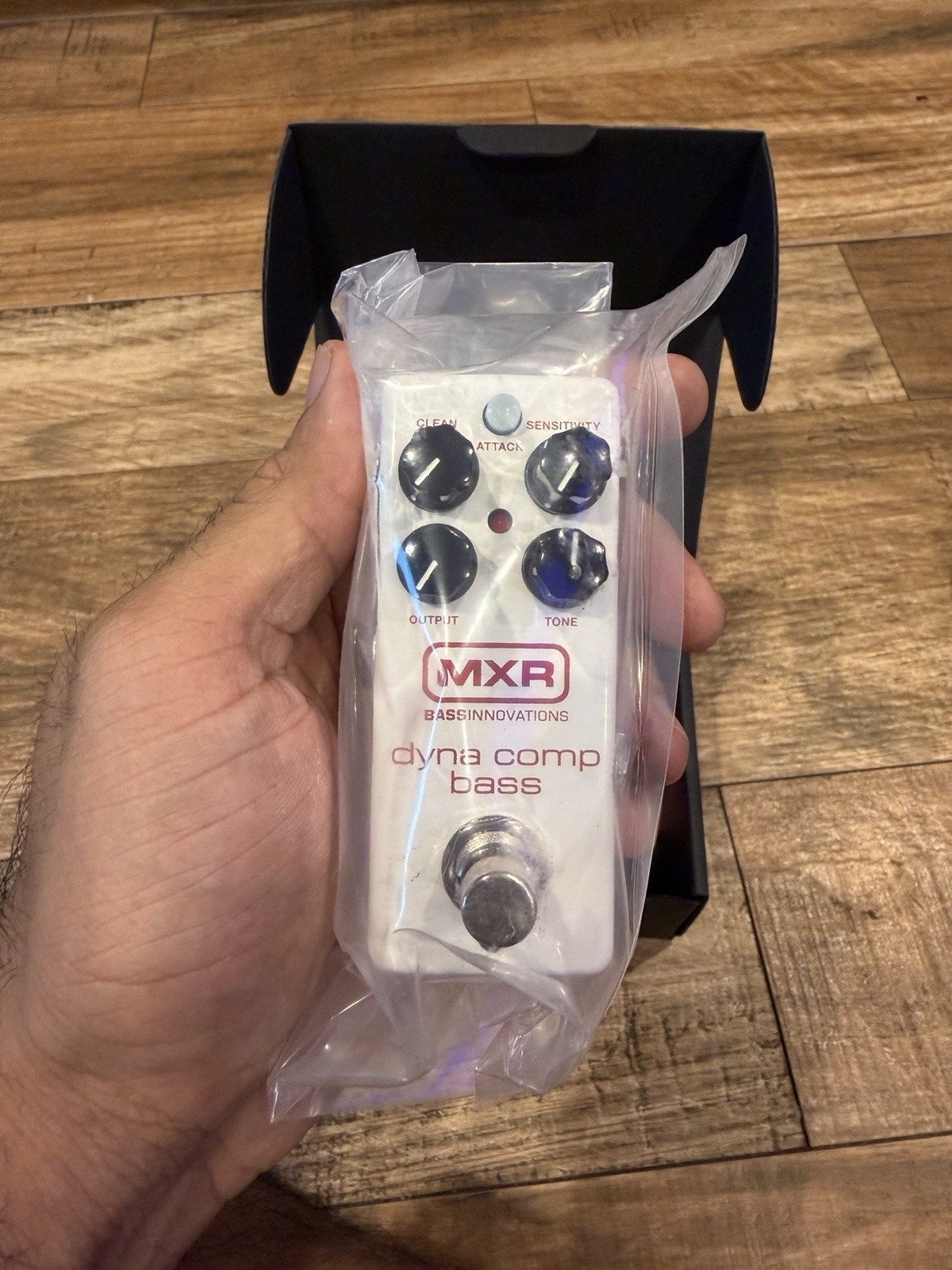 Used MXR M282 Bass Dyna Comp Mini Compressor Guitar Effects Pedal Dynacomp