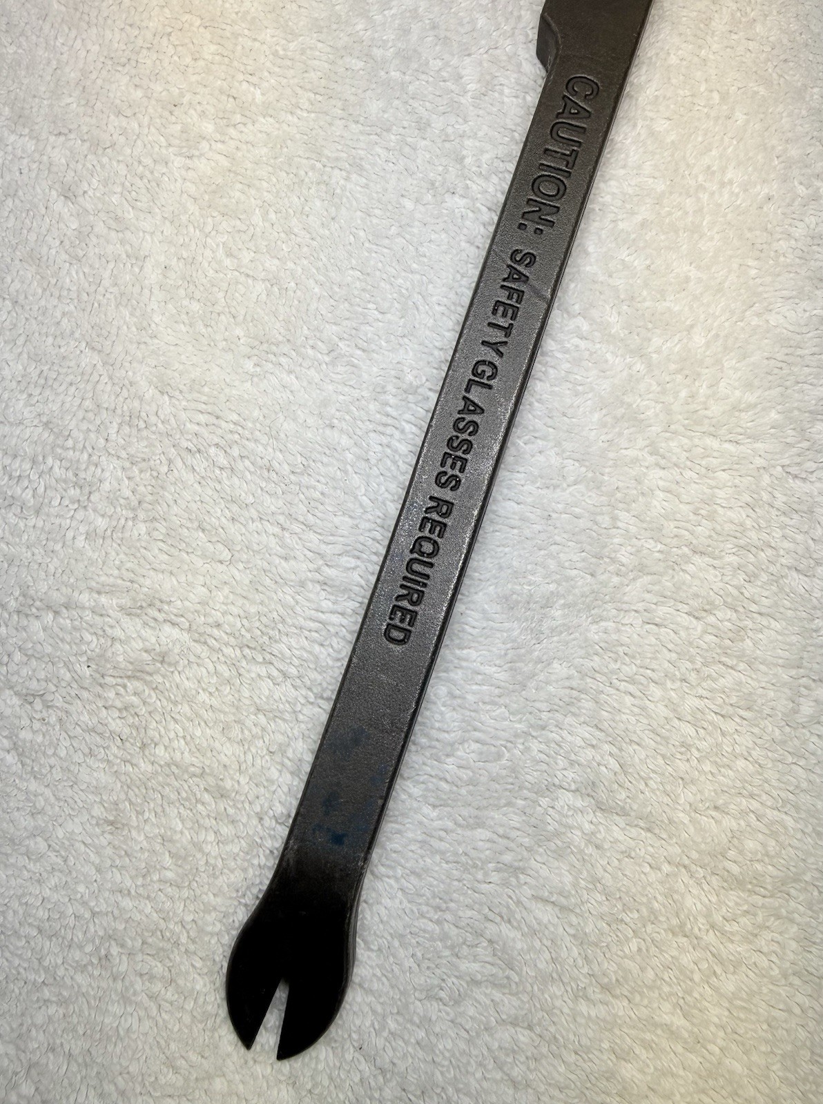 Dead On Tools EXHUMER Demolition Wrecking Pry Bar Nail Puller Skull Logo