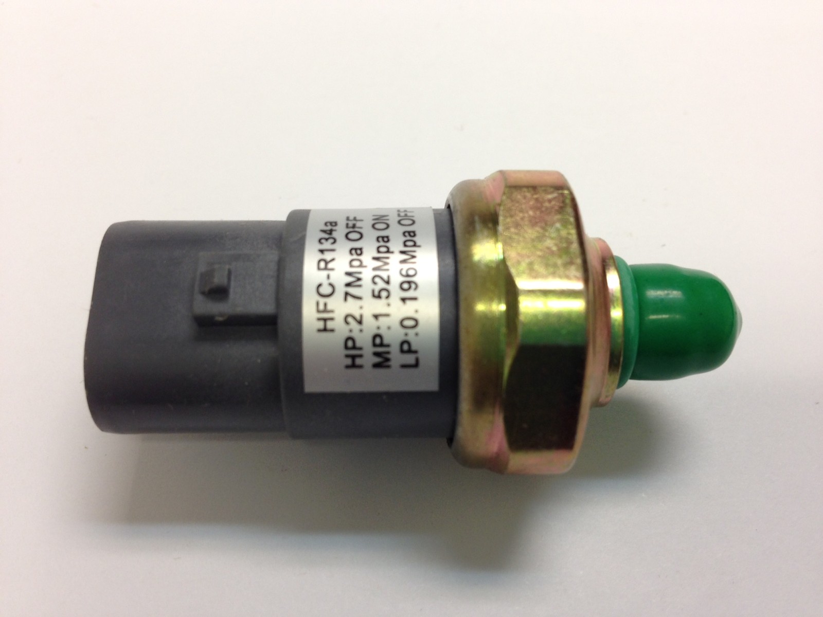 S027 High Low Trinary Pressure Switch for Cooling Fan OEM# 8973669640