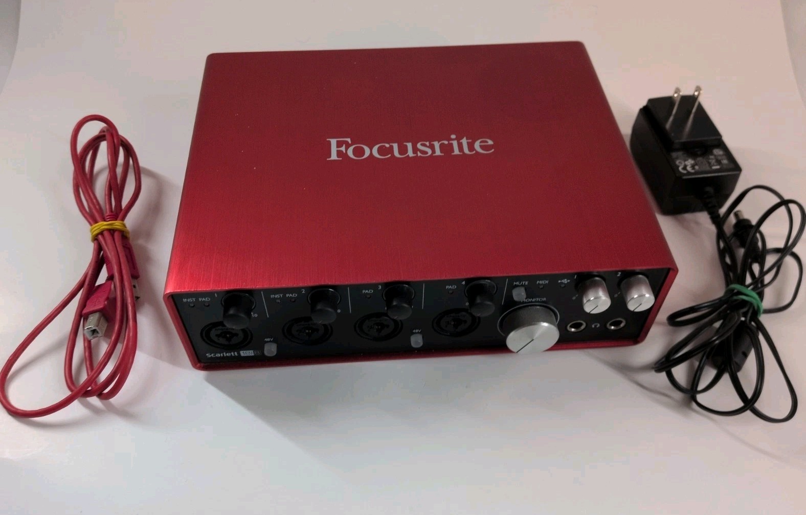 Focusrite Scarlett 18i8 2nd Gen USB Audio Interface Tested Powers On W/ Cords