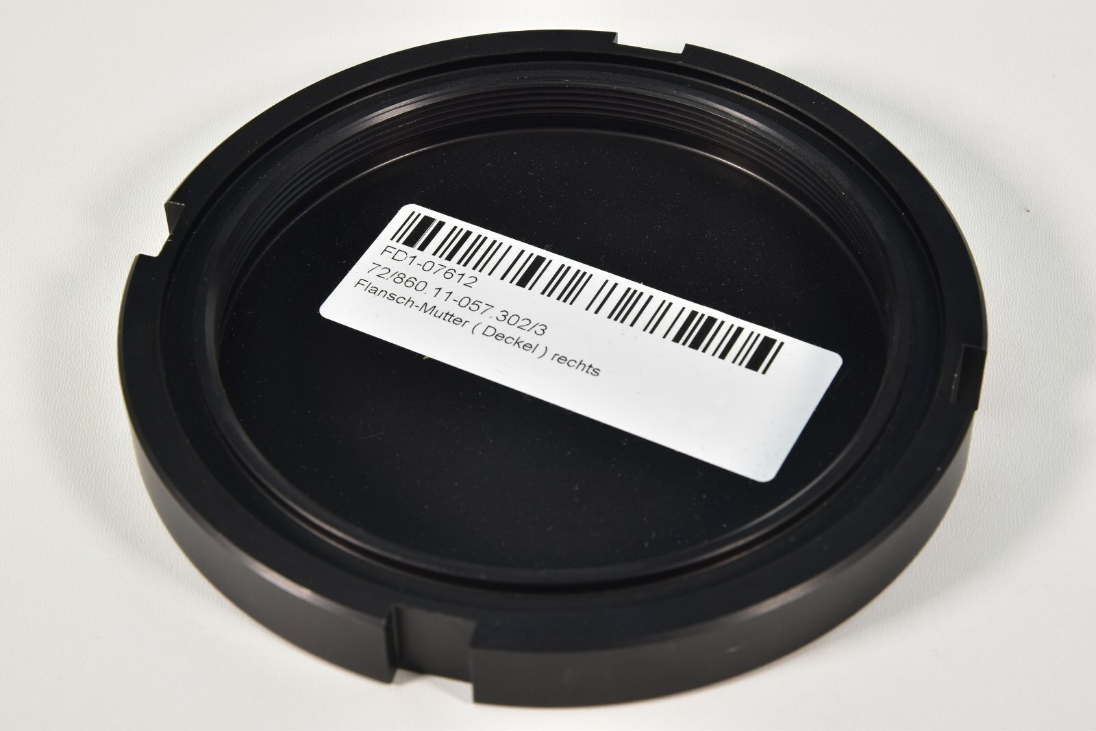 FD1-07612, 72/860.11.057.302/3, Flange Nut (Cap) right - MINT CONDITION