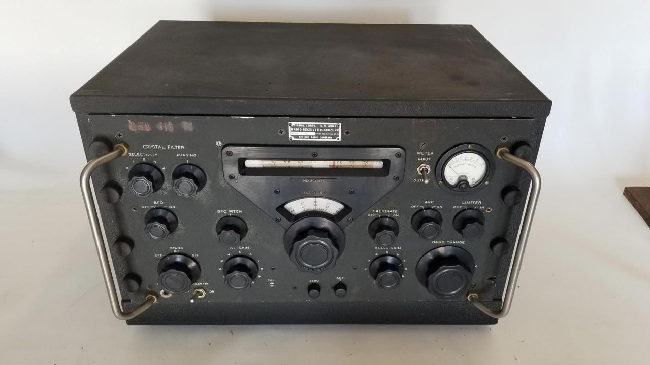 Vintage Collins R-388/URR Military Ham Radio Receiver Signal Corps Army