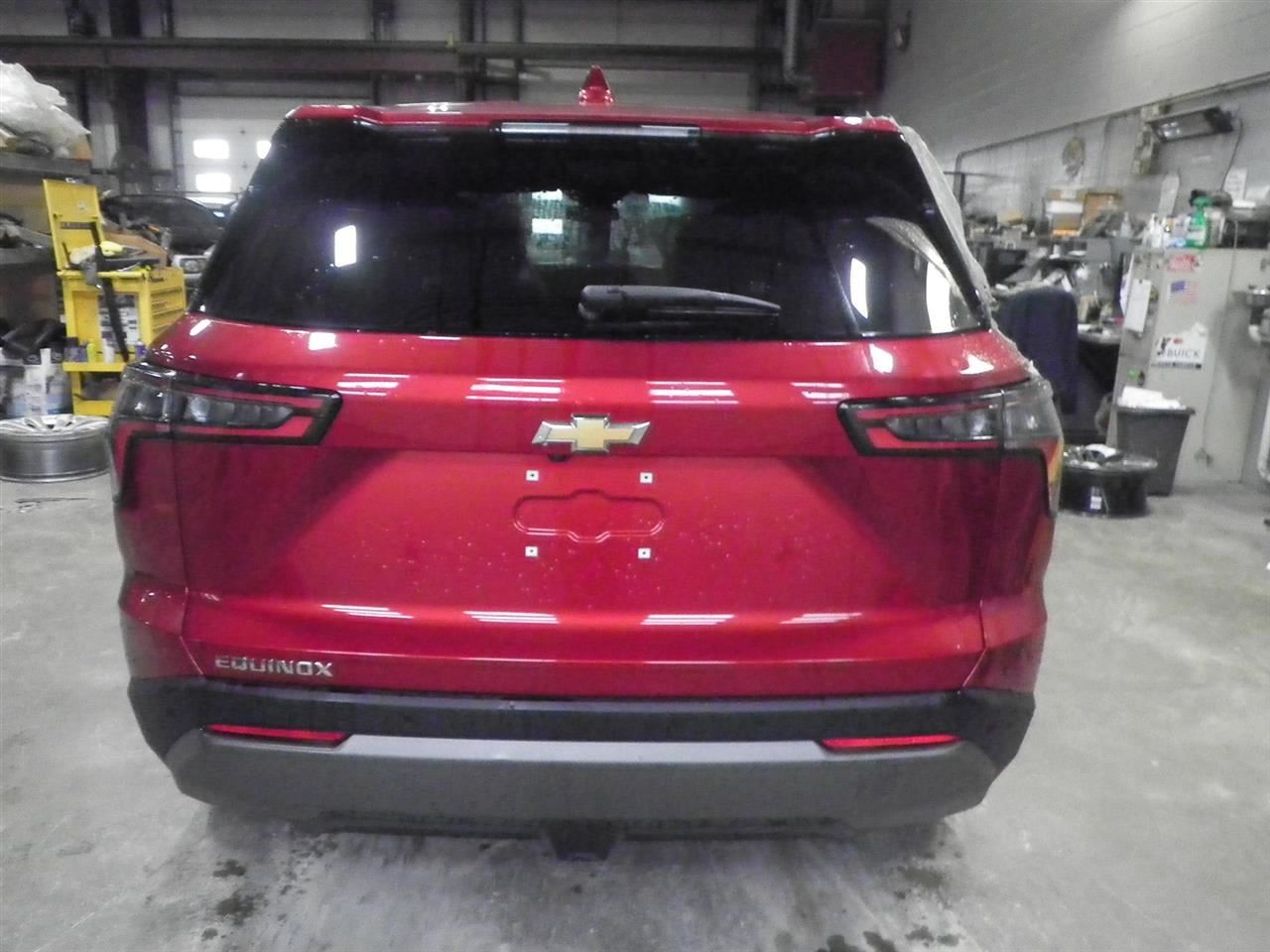 2025 Equinox LT Lower Air Shutter 1723546
