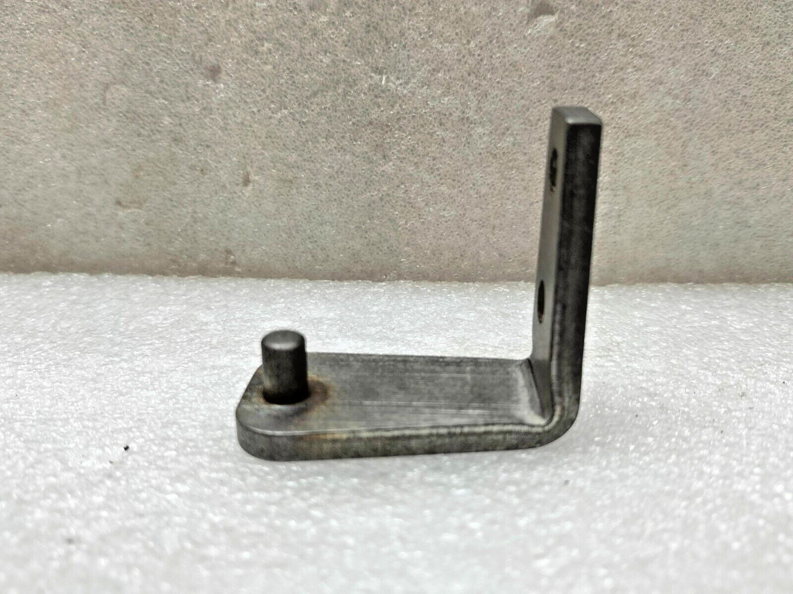MARKET FORGE 91-6476 BOTTOM HINGE