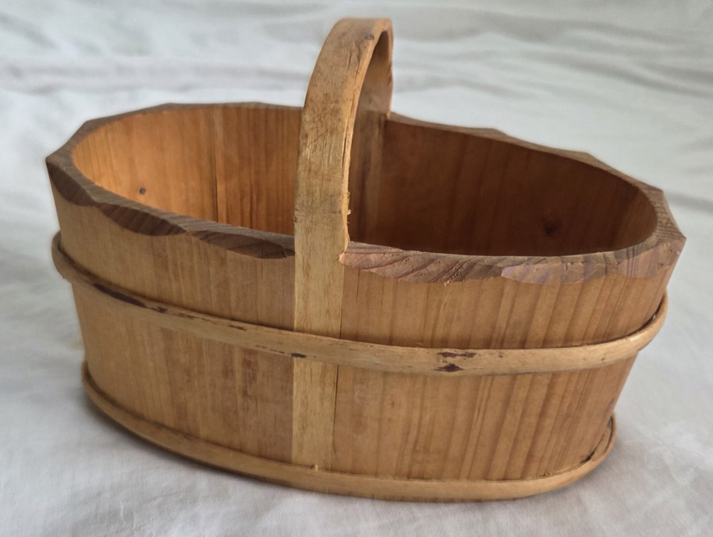VTG Oval Wooden Wood Basket Handle Natural