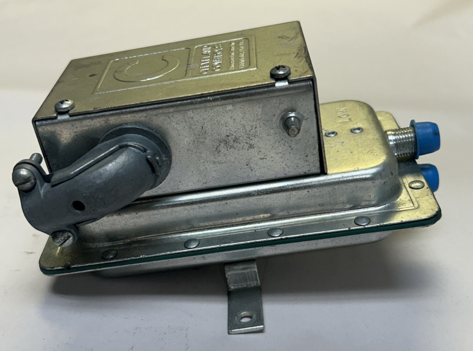 CLEVELAND CONTROLS,AFS-222,AIR PRESSURE SENSING SWITCH