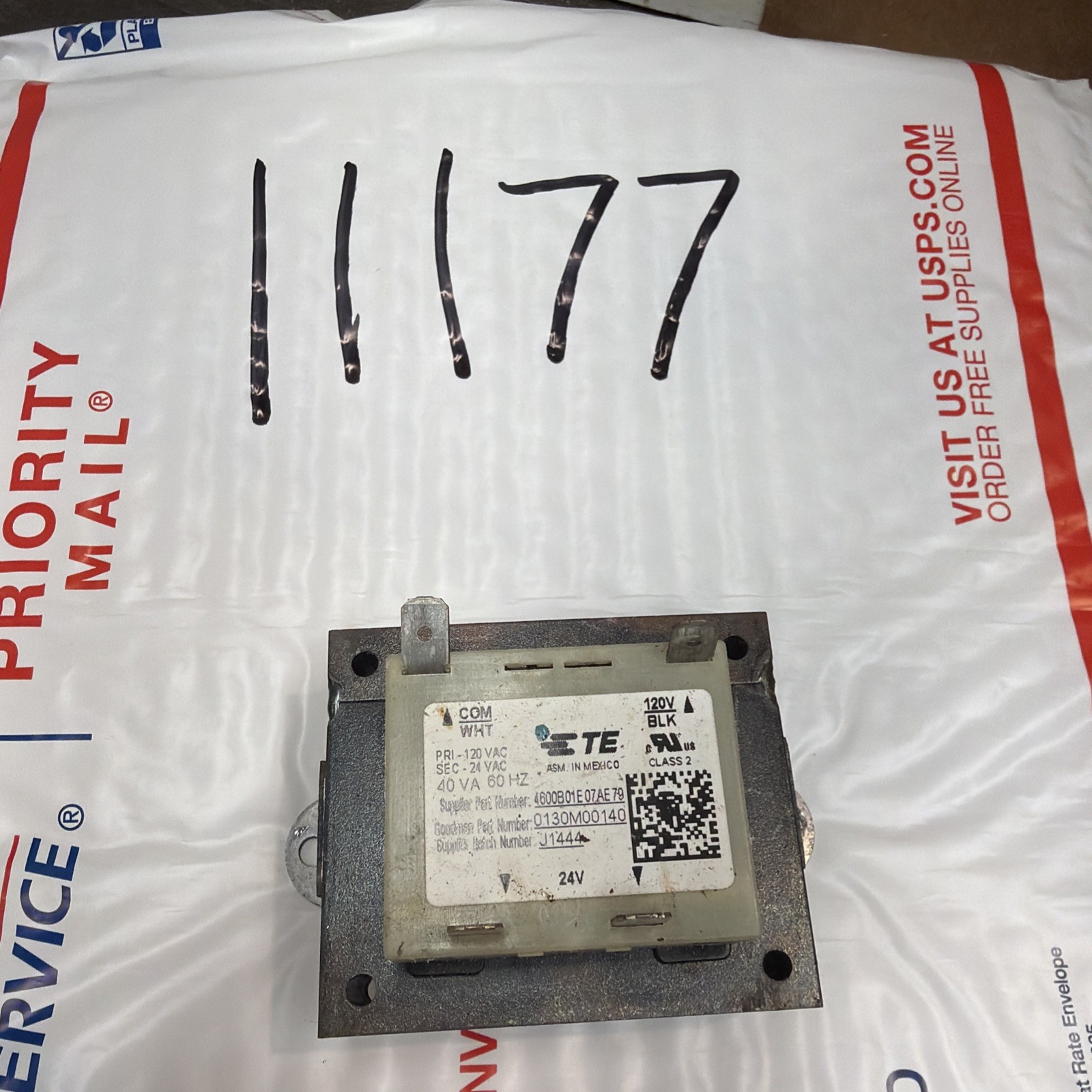 Goodman ETE 4600B01E07AE79 0130M00140 J1444 24V Transformer