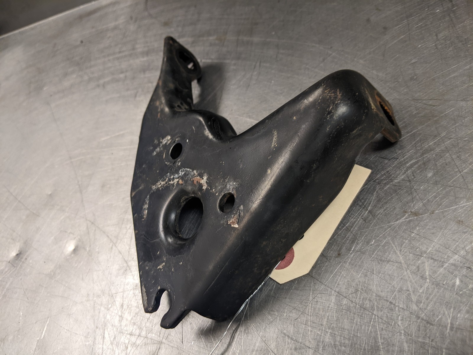 Accessory Bracket From 2003 Dodge Neon 2.0