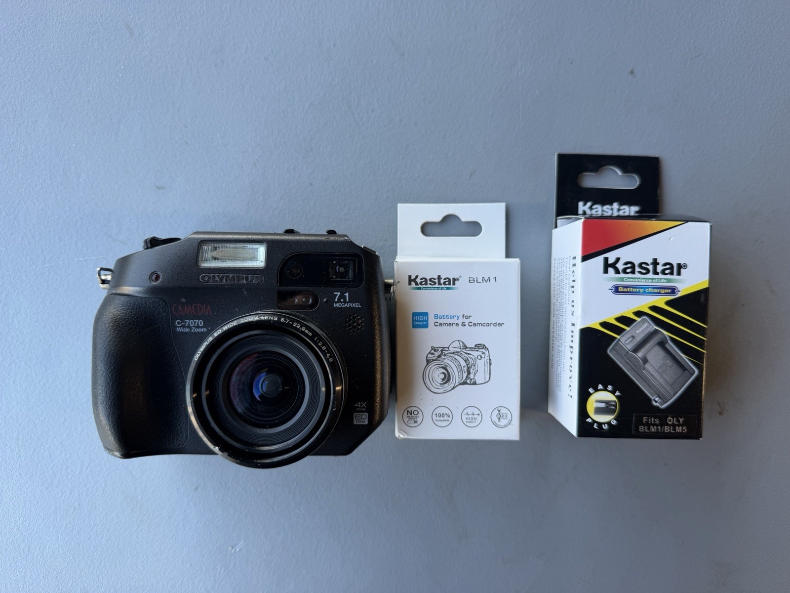 MINT Olympus CAMEDIA C-7070 Wide Zoom 7.1MP Digital Camera C7070 FULLY TESTED