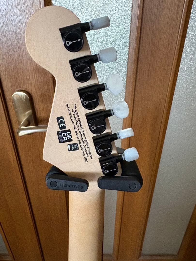 Charvel Jake E Lee Pro-Mod So-Cal Style1