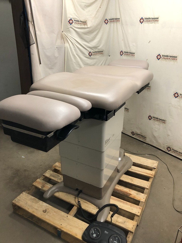Ritter 75e Power Examination Table Model 230-004