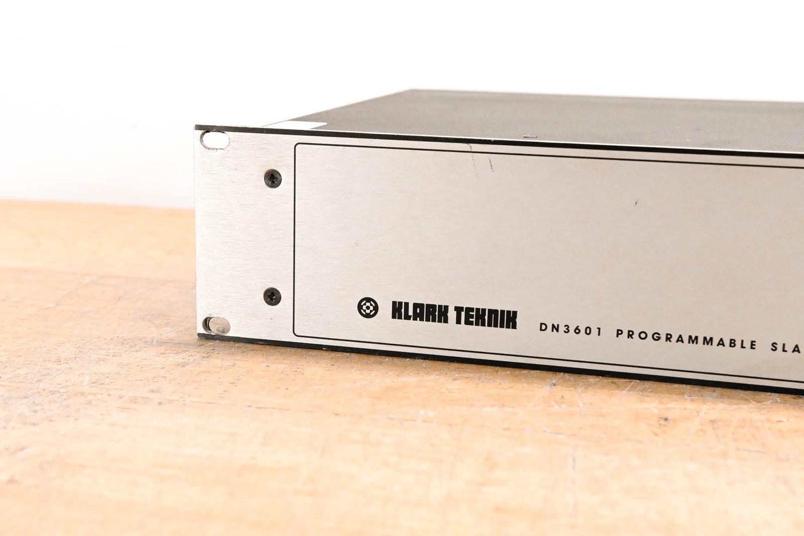 Klark Teknik DN3601 Programmable Slave Graphic Equalizer CG01XRW