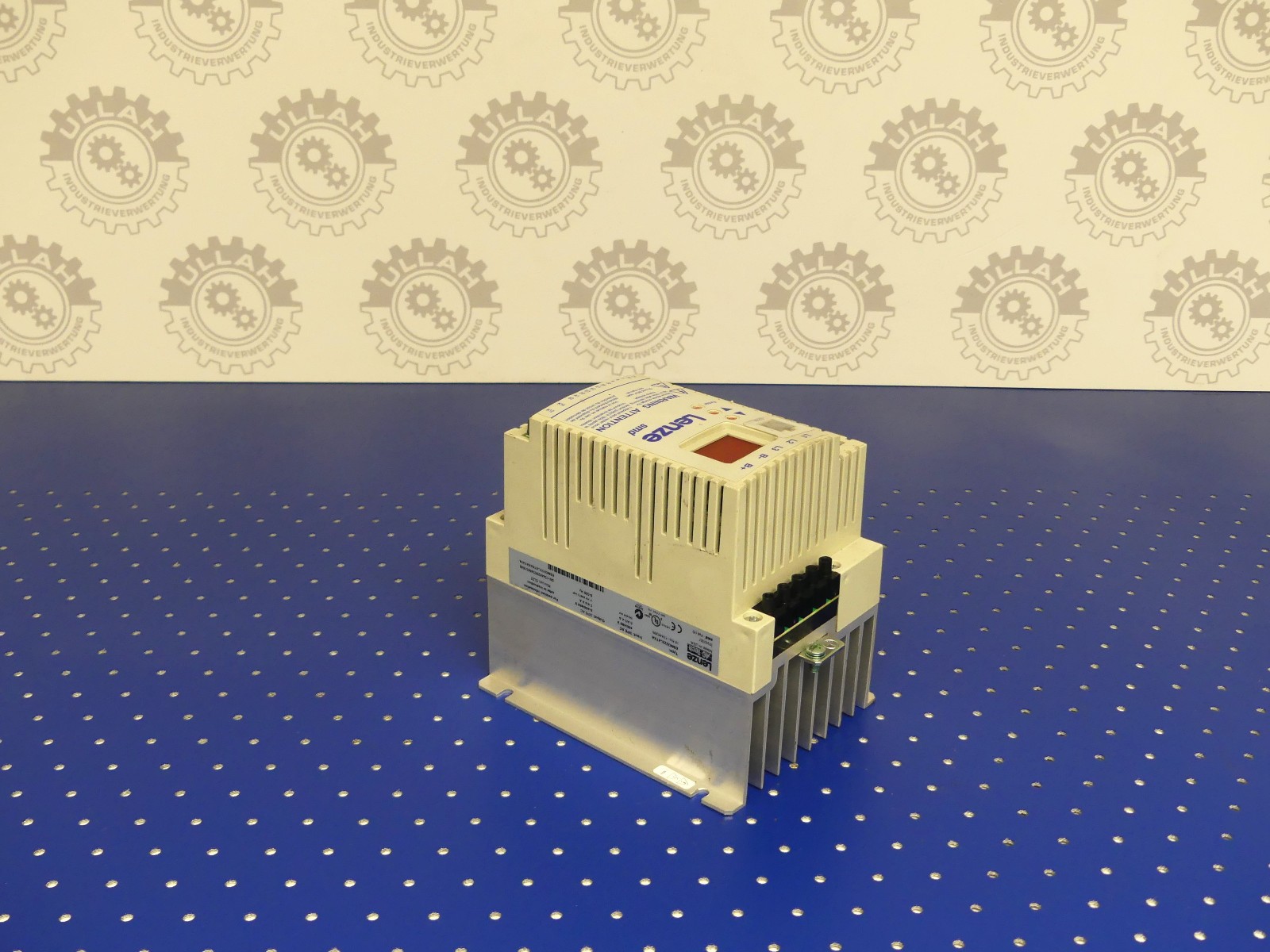 LENZE ESMD222L4TXA