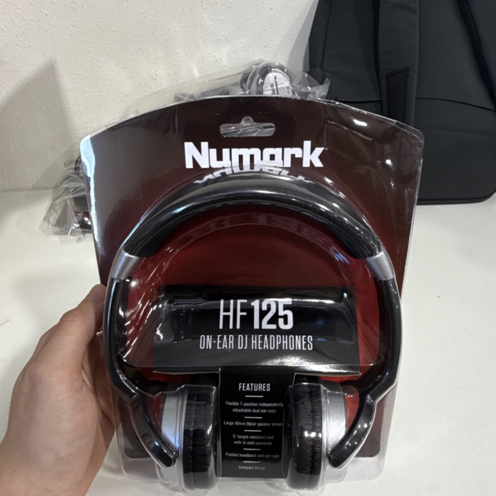 Numark HF125 On-Ear DJ Headphones Black Wired 40mm Rotating Ear Cups DJ