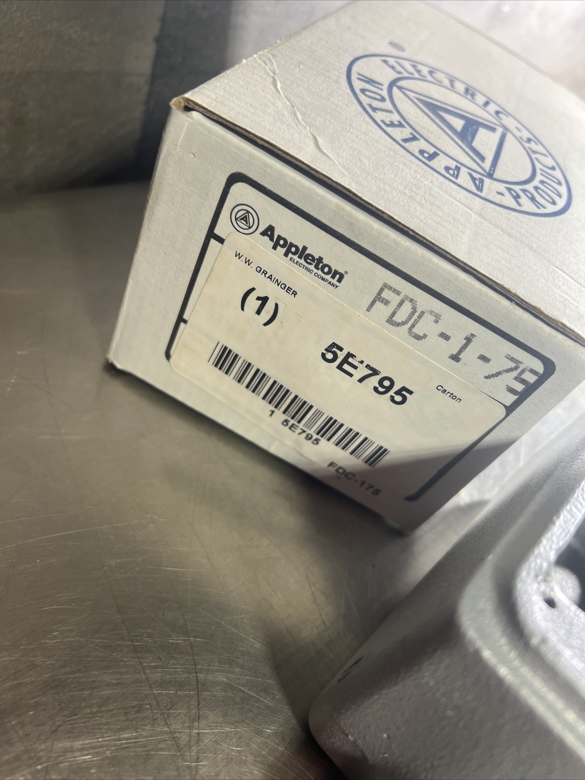 Appleton 5E795 Outlet Box FDC-175 Nos Surplus