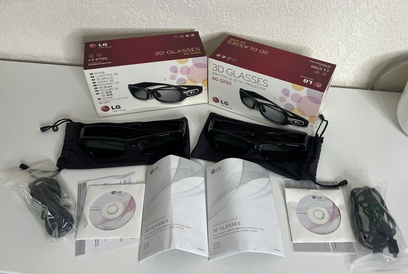 PAIR of LG AG-S250 3D TV & Projector Glasses (OPEN BOX)