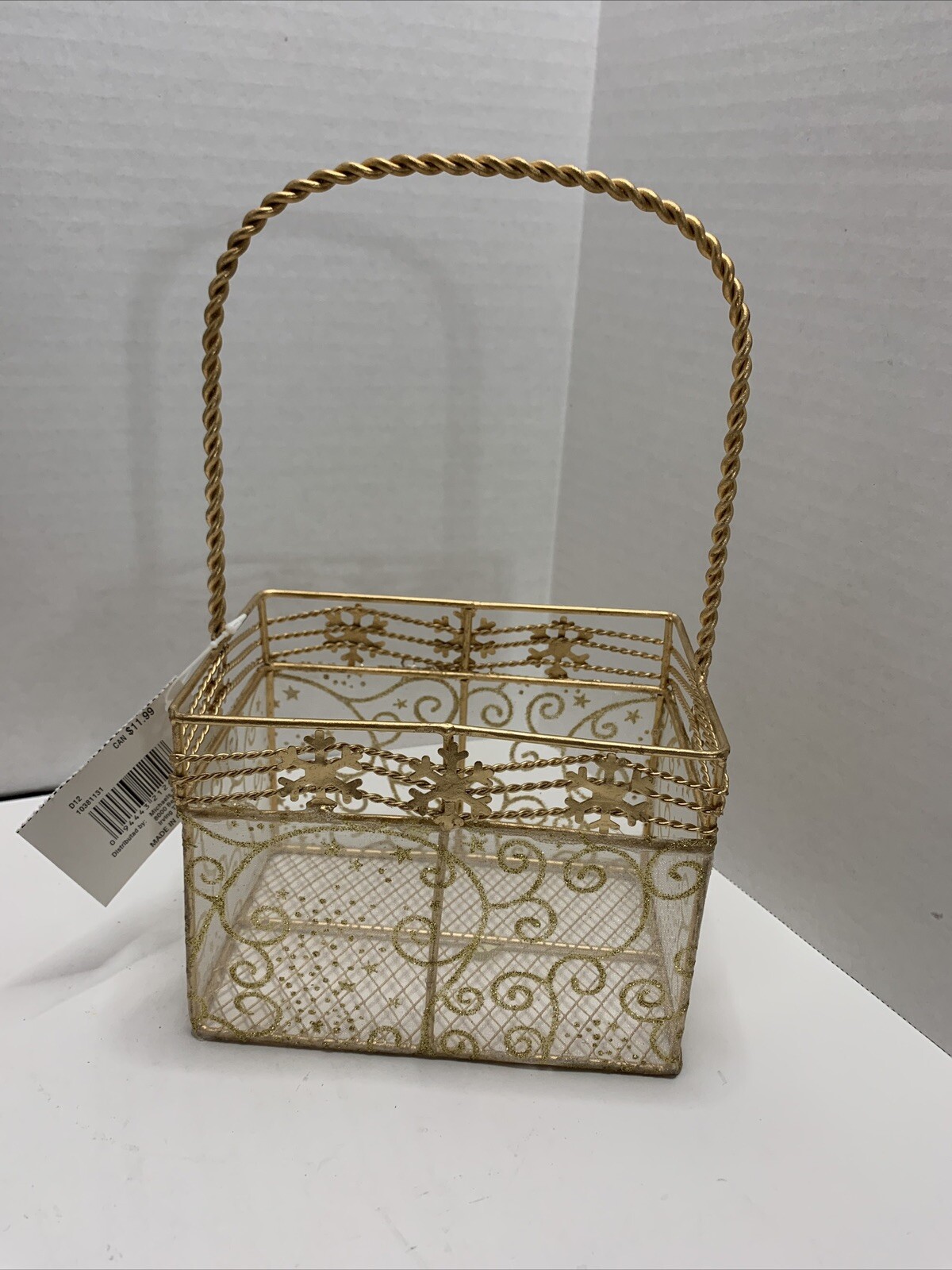 Metal Wire Basket Gold Tone Christmas Wedding Holiday 10” x 6”