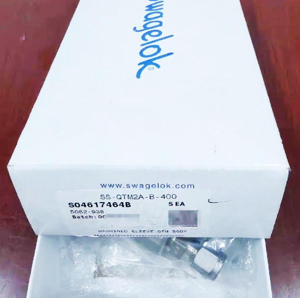 1PC Swagelok SS-QTM2A-B-400 Sealed quick coupling New