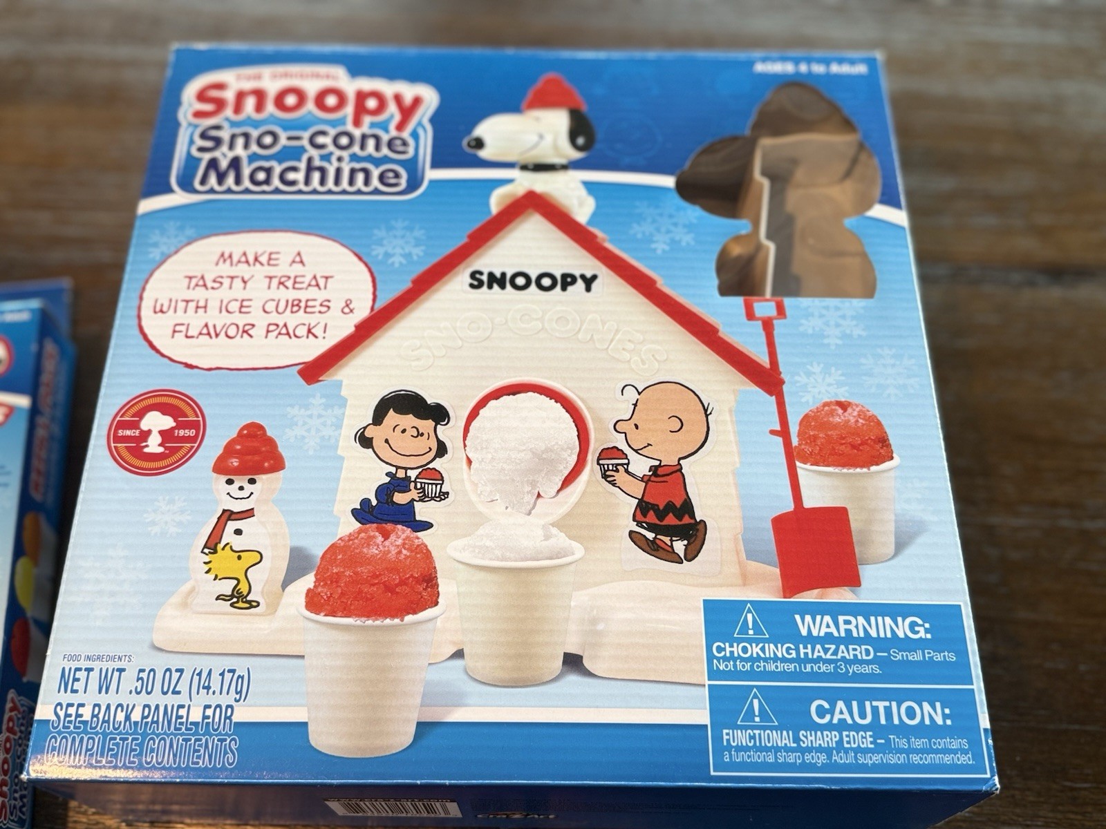 NEW Snoopy Sno-Cone Machine, Snow Cone Shaved Ice Maker Ice Shaver, Snoopy House