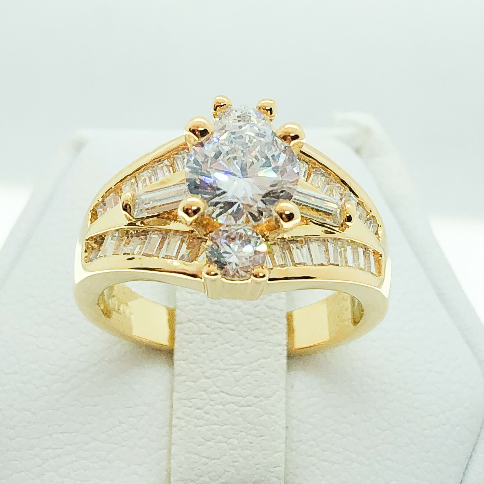 R7897 Women Fashion Jewelry White Yellow Gold Plated Engagement Wedding Ring