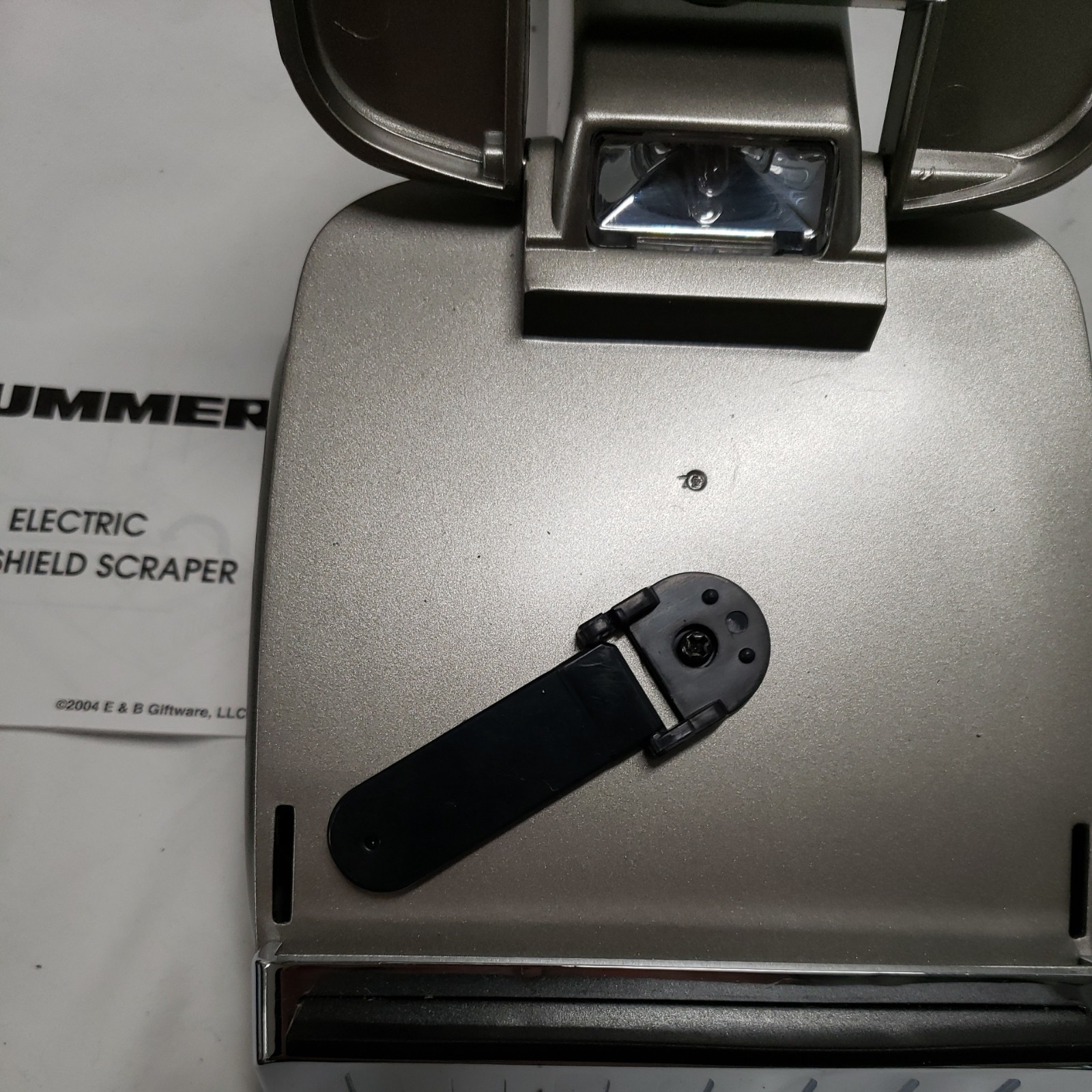 Hummer Heavy-Duty Windshield Scraper, Deicer, Flashlight - Rare!