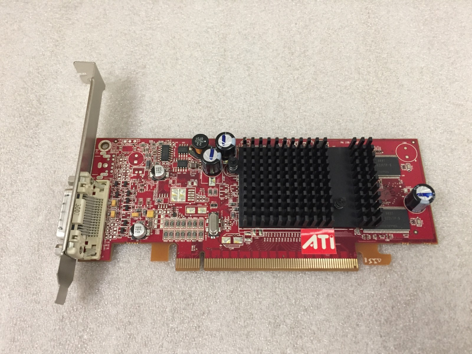 Sun Oracle ATI FireMV 2200 375-3458-01 128MB DMS-59 Graphics Card High Profile