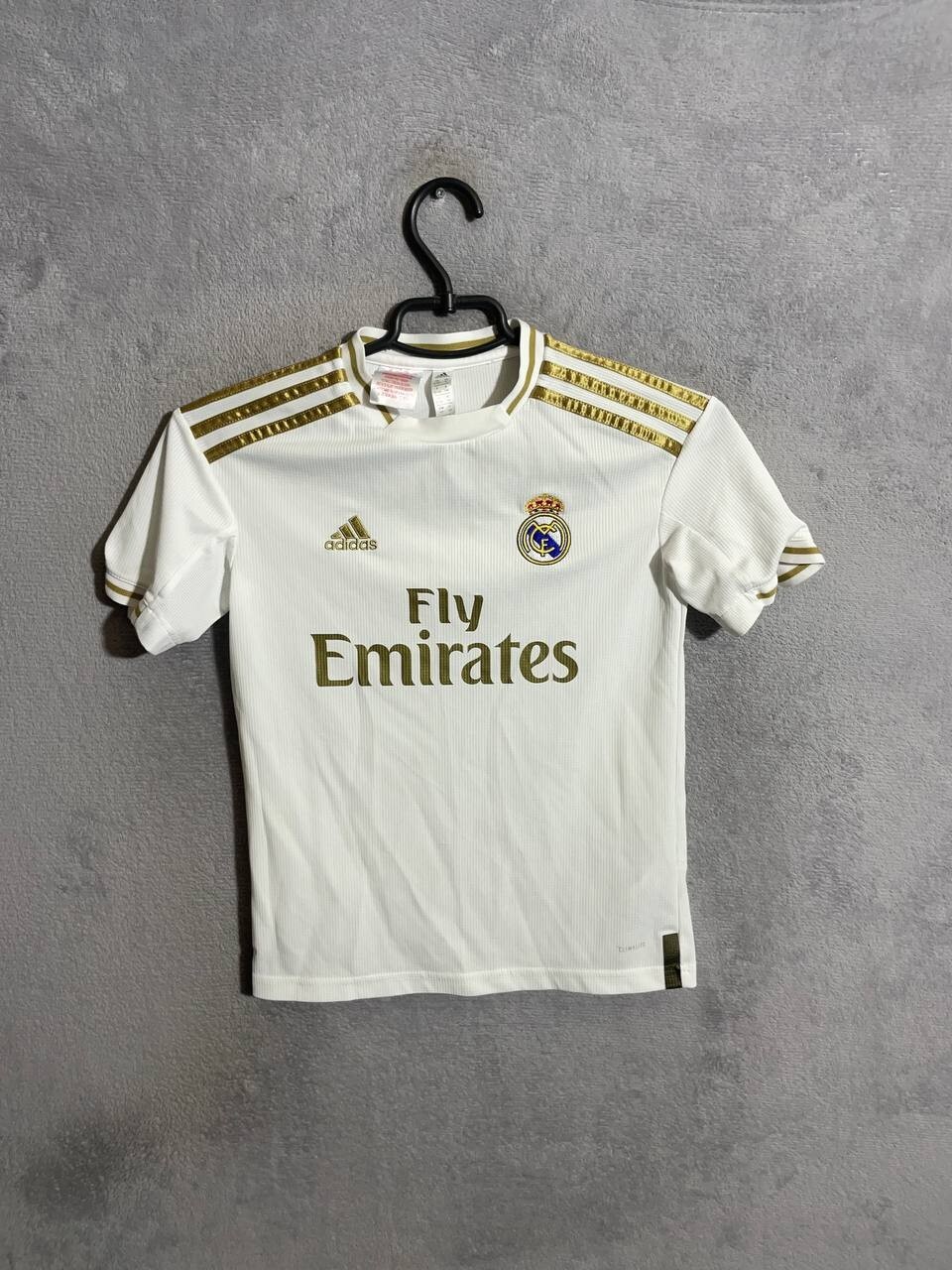 Real Madrid Jersey Home football shirt 2019 - 2020 Adidas Young Size S 9-10YRS