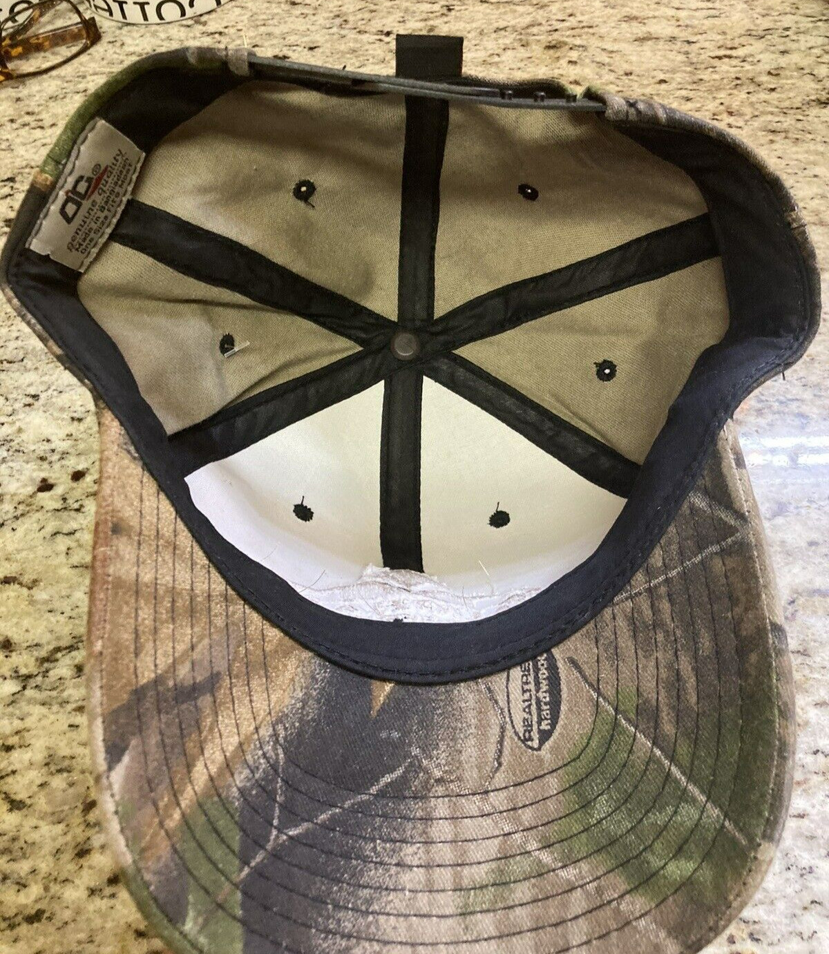 RealTree Hardwoods Camo Hat Cap Adjustable Hunting Fishing NEW NWT