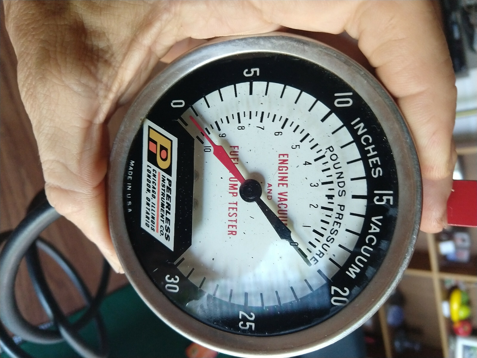 PEERLESS INSTRUMENT COMPANY fuel pump tester/ engine vacuum vtg