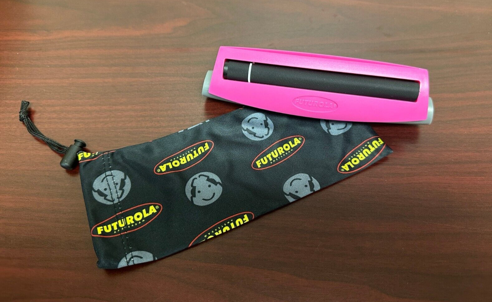 FUTUROLA Pink King 110/109 Size Roller w/Bag