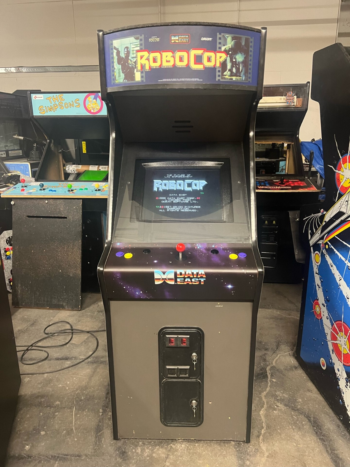 ROBOCOP ARCADE MACHINE by DATAEAST 1988 (Excellent) *RARE*