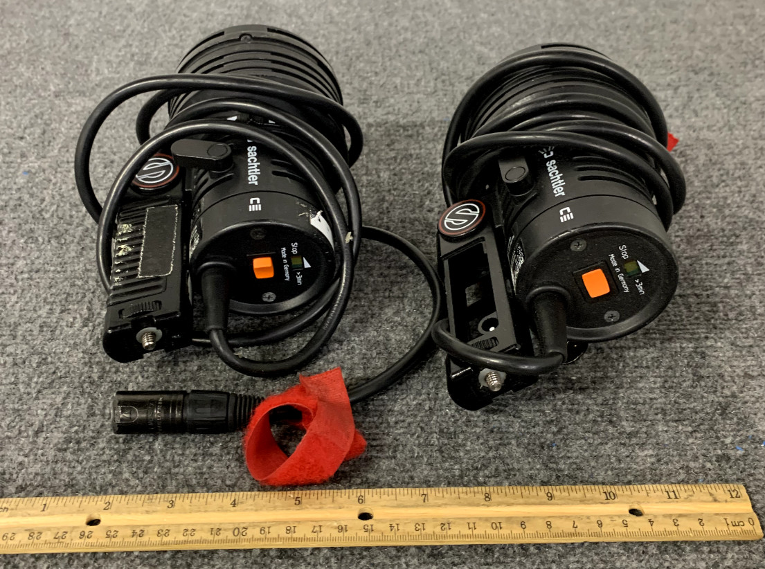 Lot of 2 Sachtler Reporter R100H 100W Focus Flood Light w/ Handle And Barn Doors