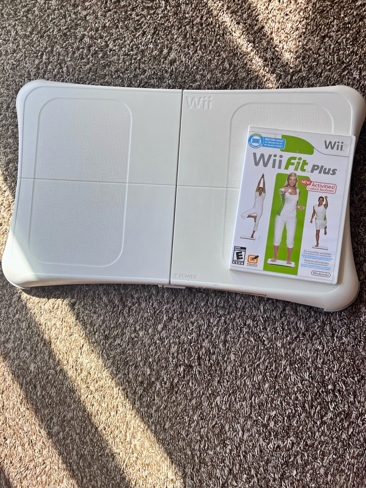 Nintendo Wii Balance Board + Wii Fit Plus Game Disc