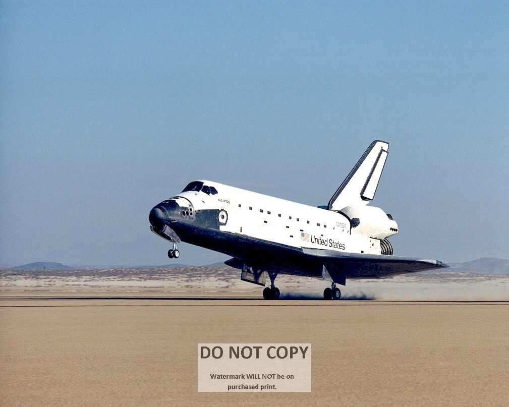 SPACE SHUTTLE ATLANTIS STS34 LANDS @ EDWARDS AFB 1989 - 8X10 NASA PHOTO (DA-948)