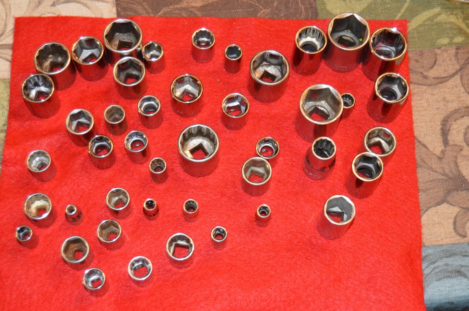 CRAFTSMAN  USA 3/8"  Dr - SAE AND METRIC SHALLOW SOCKET 6 Point