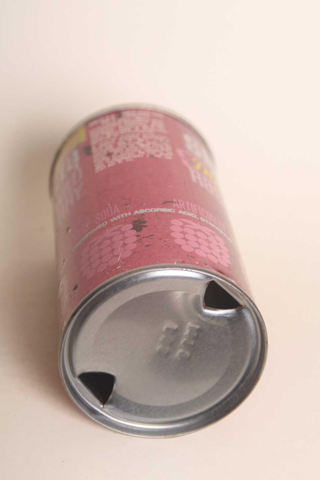 Shasta Diet Wild Raspberry soda can - 12oz