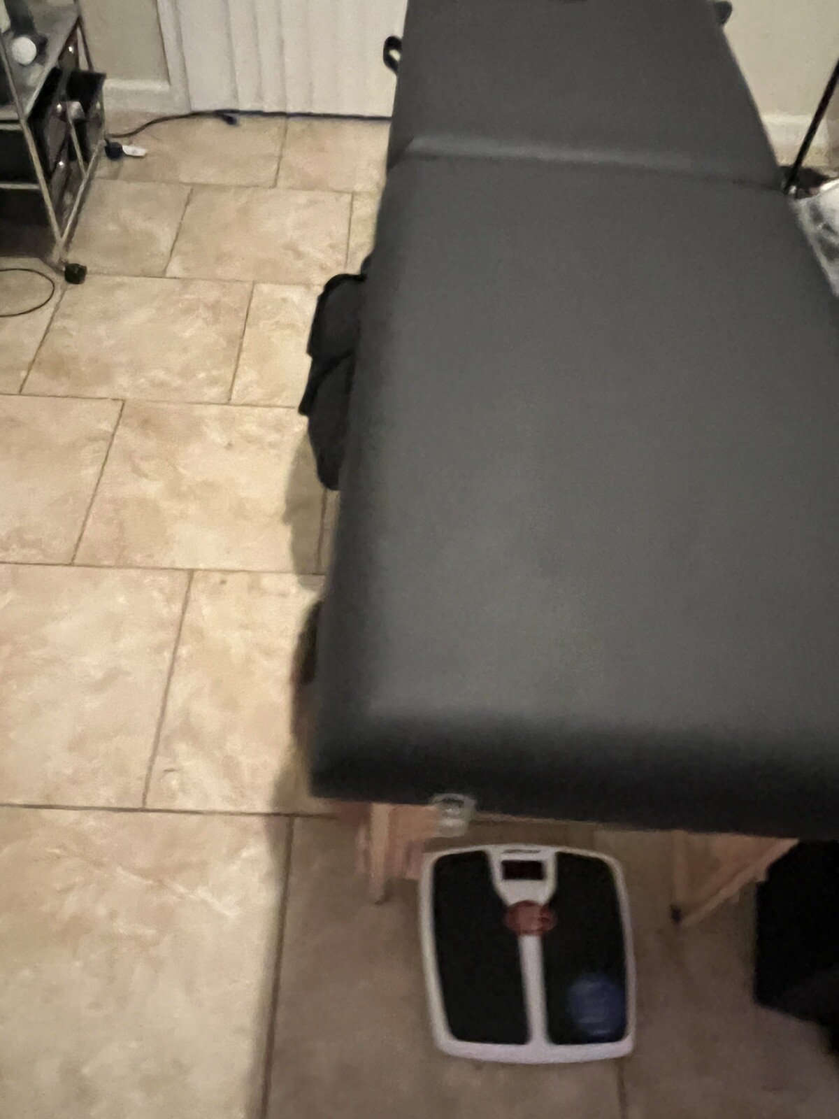 Yaheetech 610889 Massage Table - Black